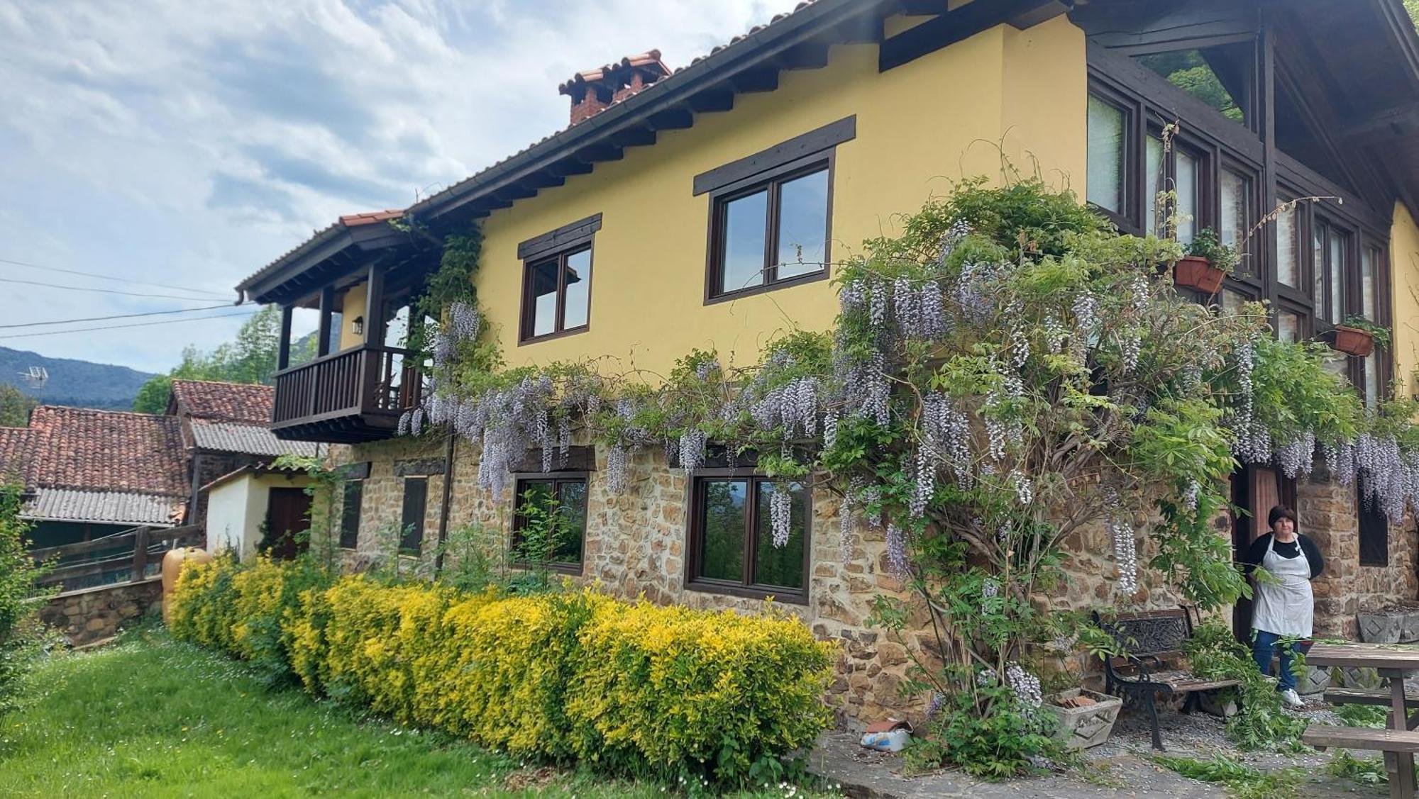 Apartamentos Rurales Los Picos De Redo Camaleño Екстериор снимка