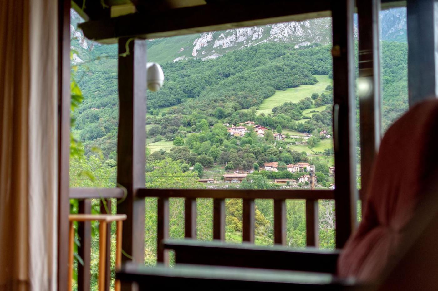 Apartamentos Rurales Los Picos De Redo Camaleño Екстериор снимка