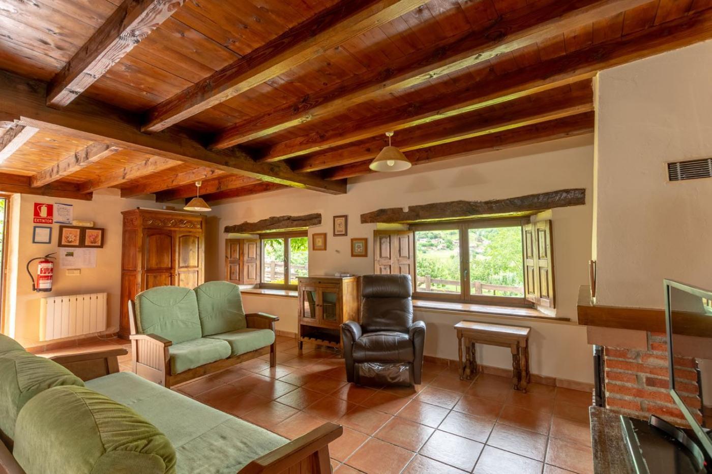 Apartamentos Rurales Los Picos De Redo Camaleño Екстериор снимка