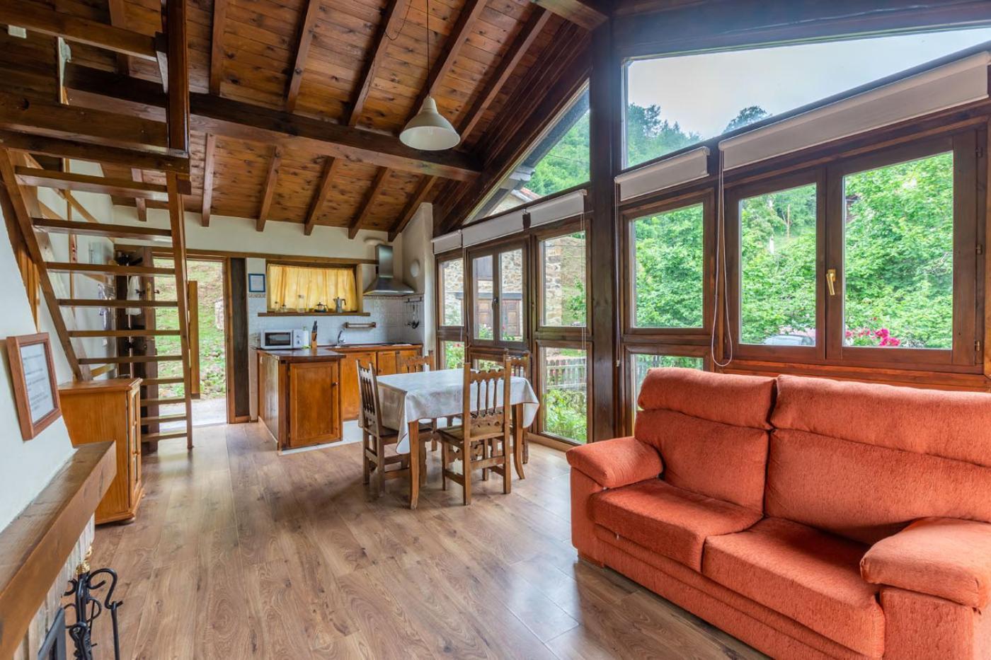 Apartamentos Rurales Los Picos De Redo Camaleño Екстериор снимка
