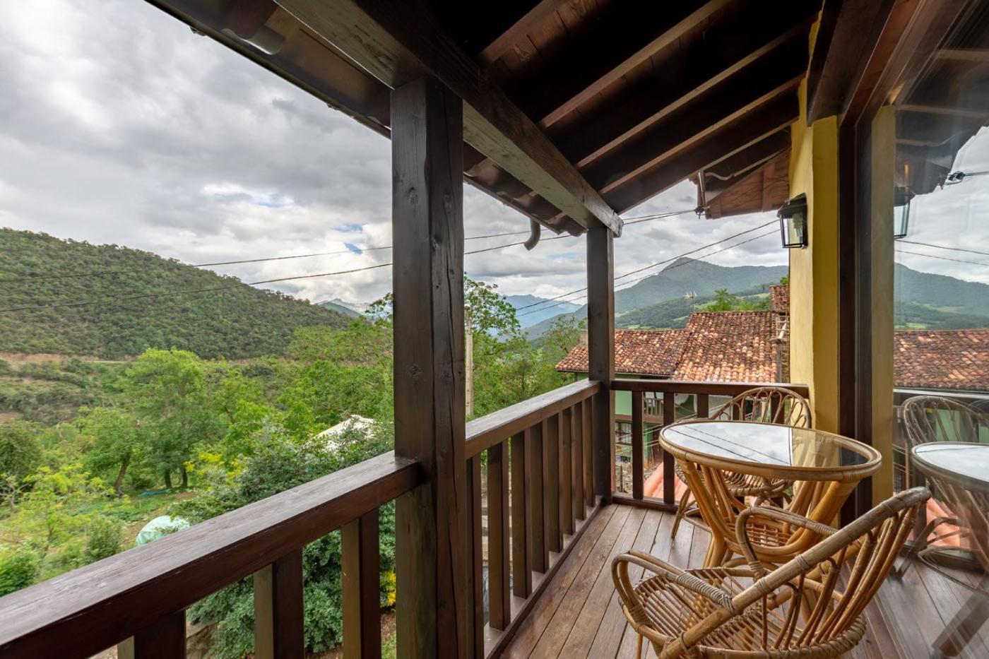 Apartamentos Rurales Los Picos De Redo Camaleño Екстериор снимка