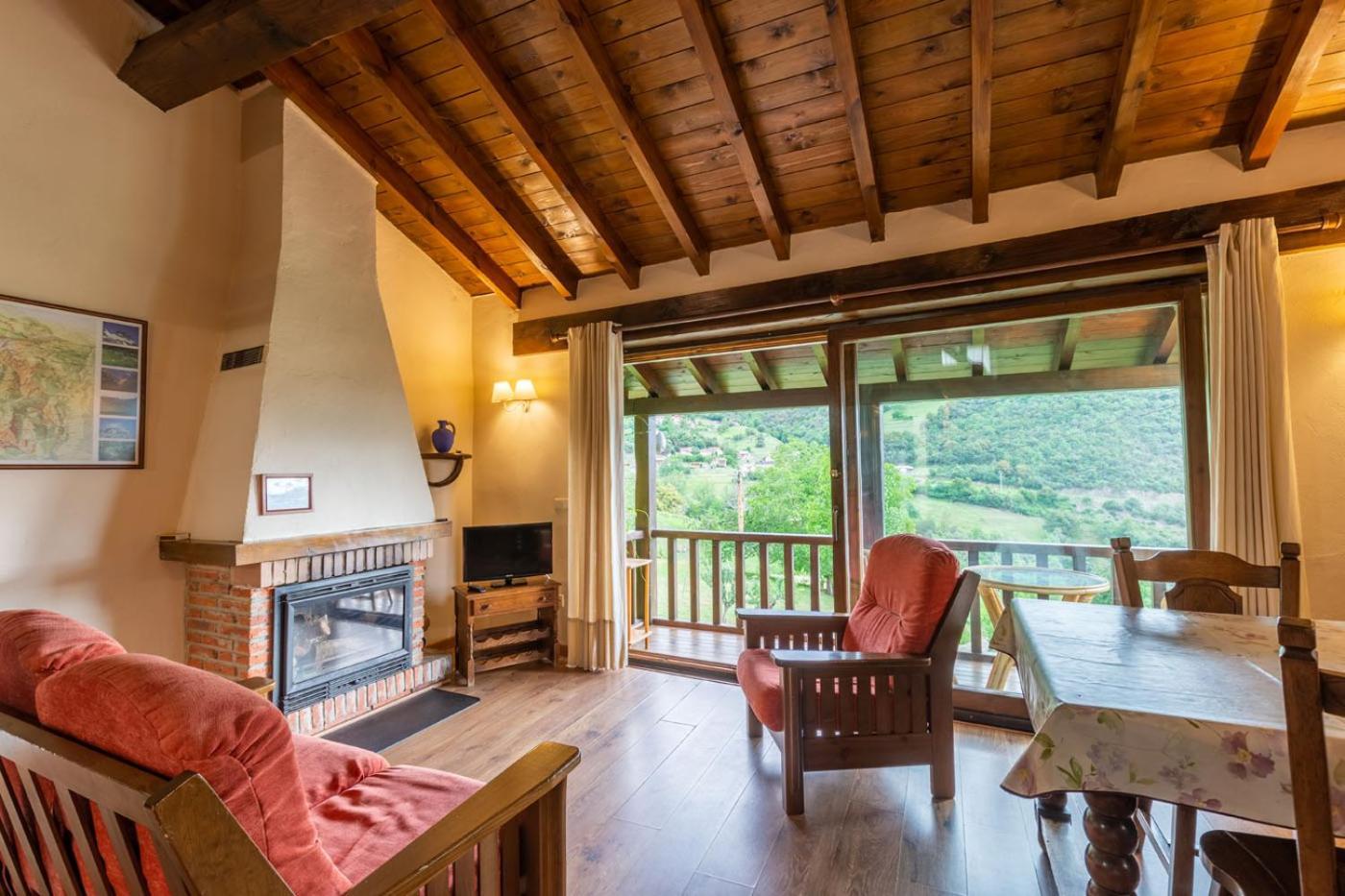 Apartamentos Rurales Los Picos De Redo Camaleño Екстериор снимка