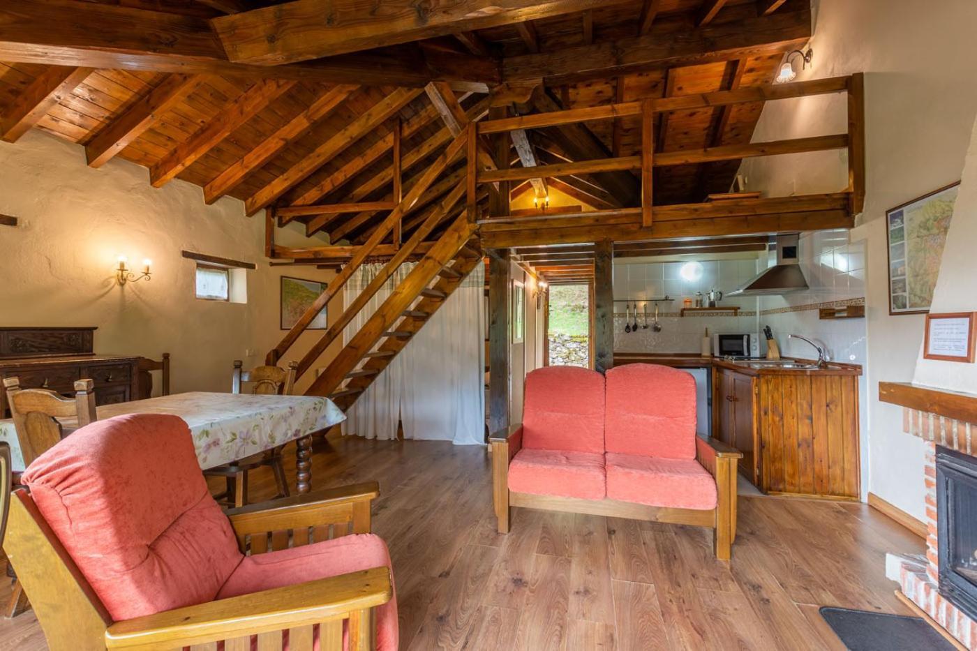 Apartamentos Rurales Los Picos De Redo Camaleño Екстериор снимка